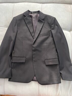 Isaac Mizrahi Black Two-Button Notch Lapel Blazer